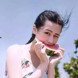 娱乐吃瓜酱精致女生,娱乐吃瓜酱的时尚生活指南 第3张 娱乐吃瓜酱精致女生,娱乐吃瓜酱的时尚生活指南 第3张